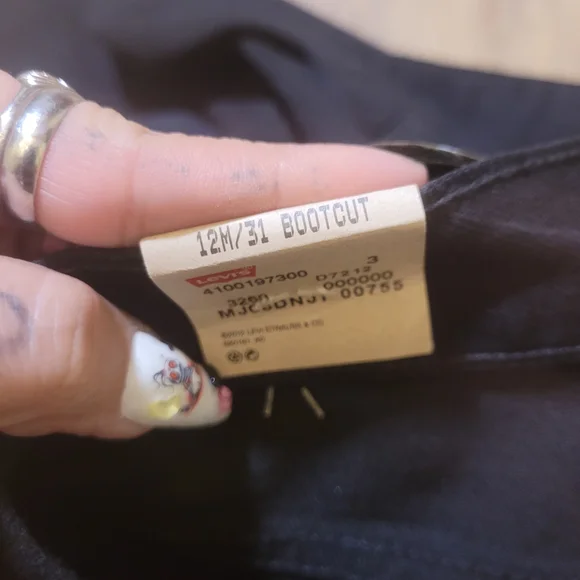 Levi's Women's Flare/Bootcut Black Jeans NWTS/t112 - Picture 8 of 9